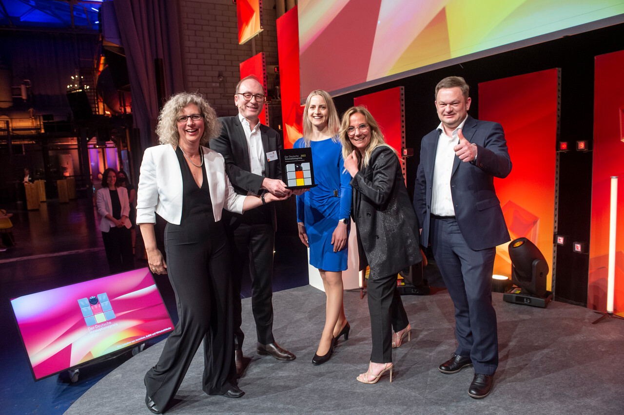 German Innovation Award 2022 - Winner KNAUER in the category medium-sized companies