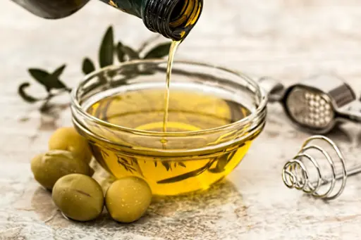No blood(y) stress –Phenolic antioxidants in olive oil and olive oil wastewater