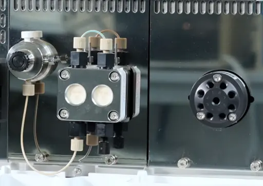 KNAUER FPLC-System für Affinitätschromatografie (AC)