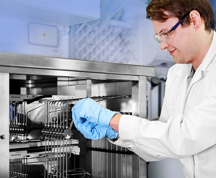 Brochure Download AZURA SMB System Solutions Brochure Download AZURA SMB System Solutions