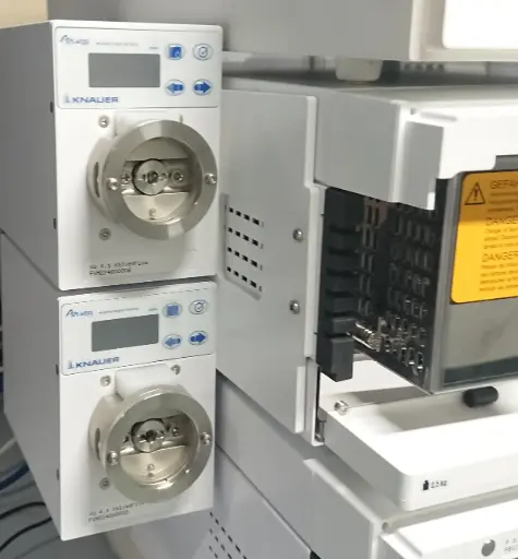 [A9854-4] Double Mounting bracket AZURA L for two valve drives VU 4.1 (both-sided)